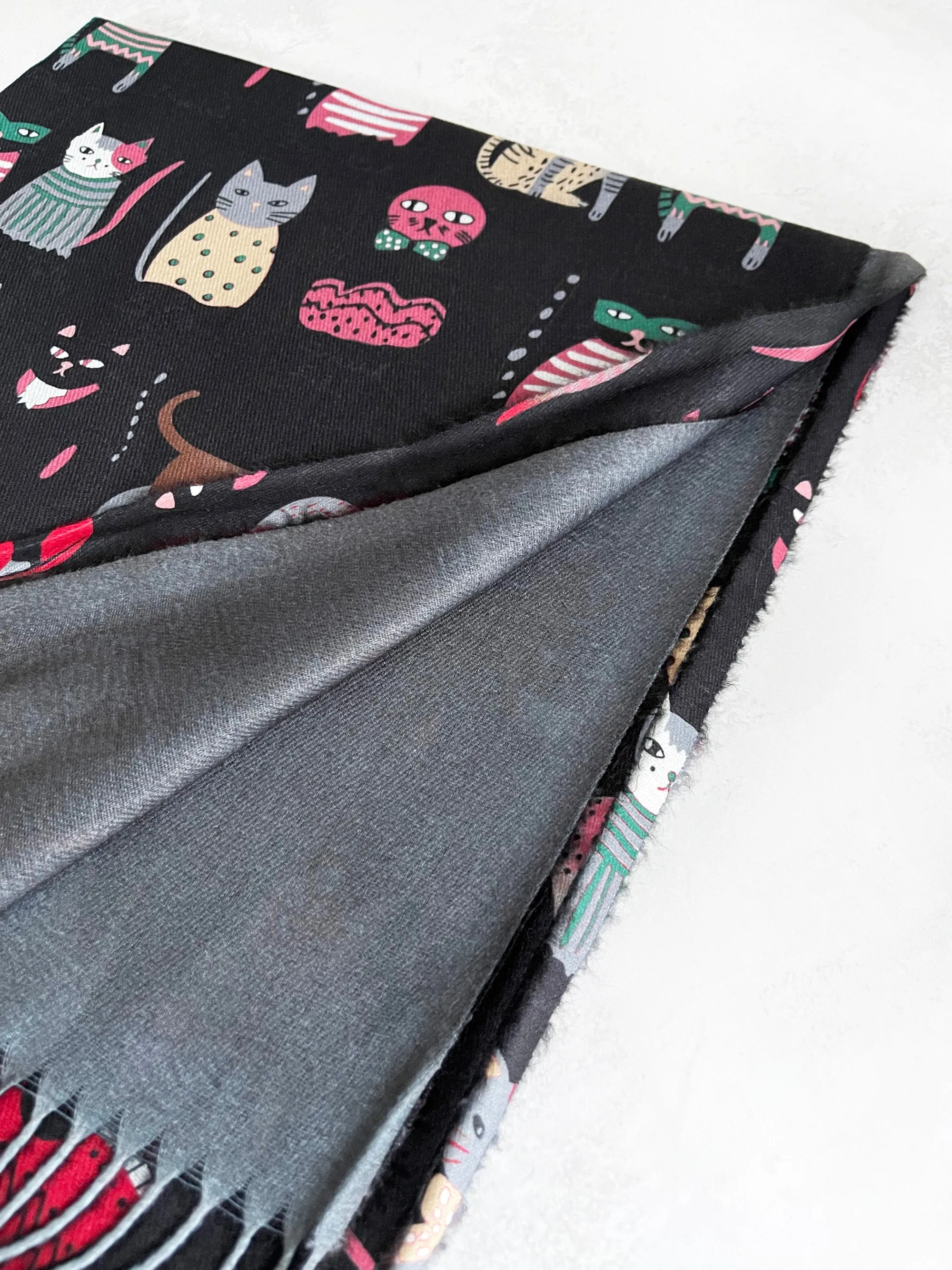 BLACK CAT PRINT LONG LIGHTWEIGHT SCARF