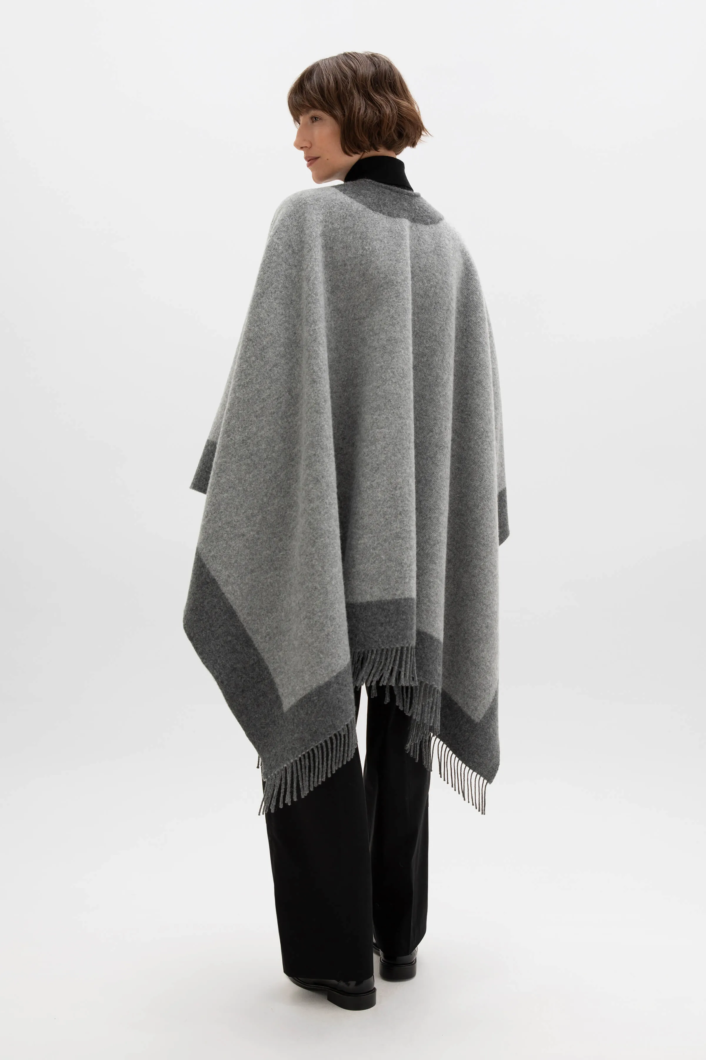 Contrast Border Wool Cape