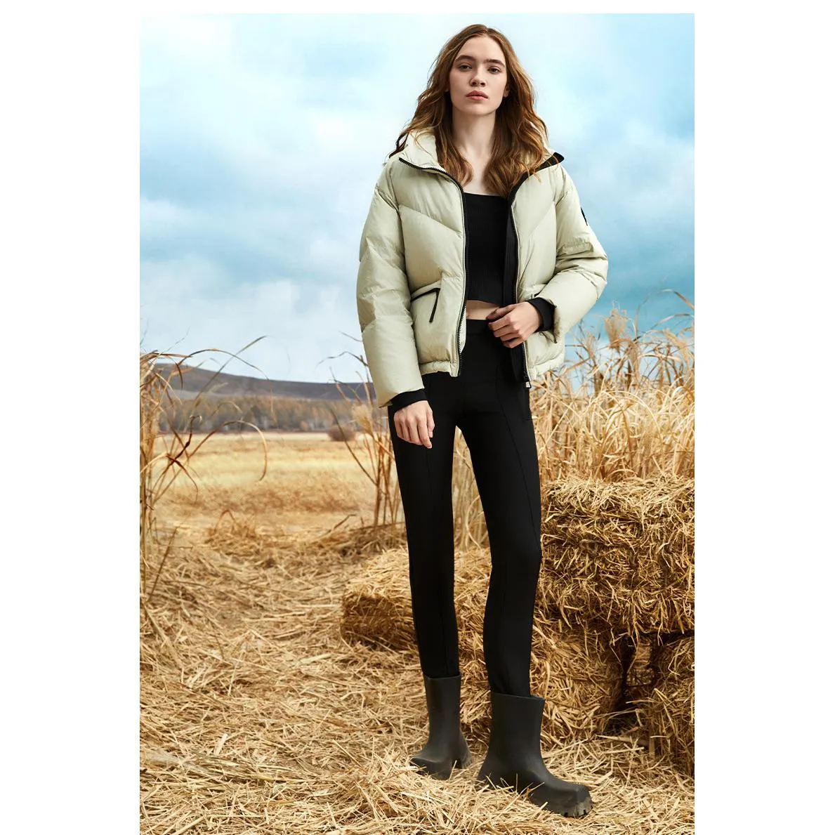 Cropped Stand-Up Collar Down Jacket