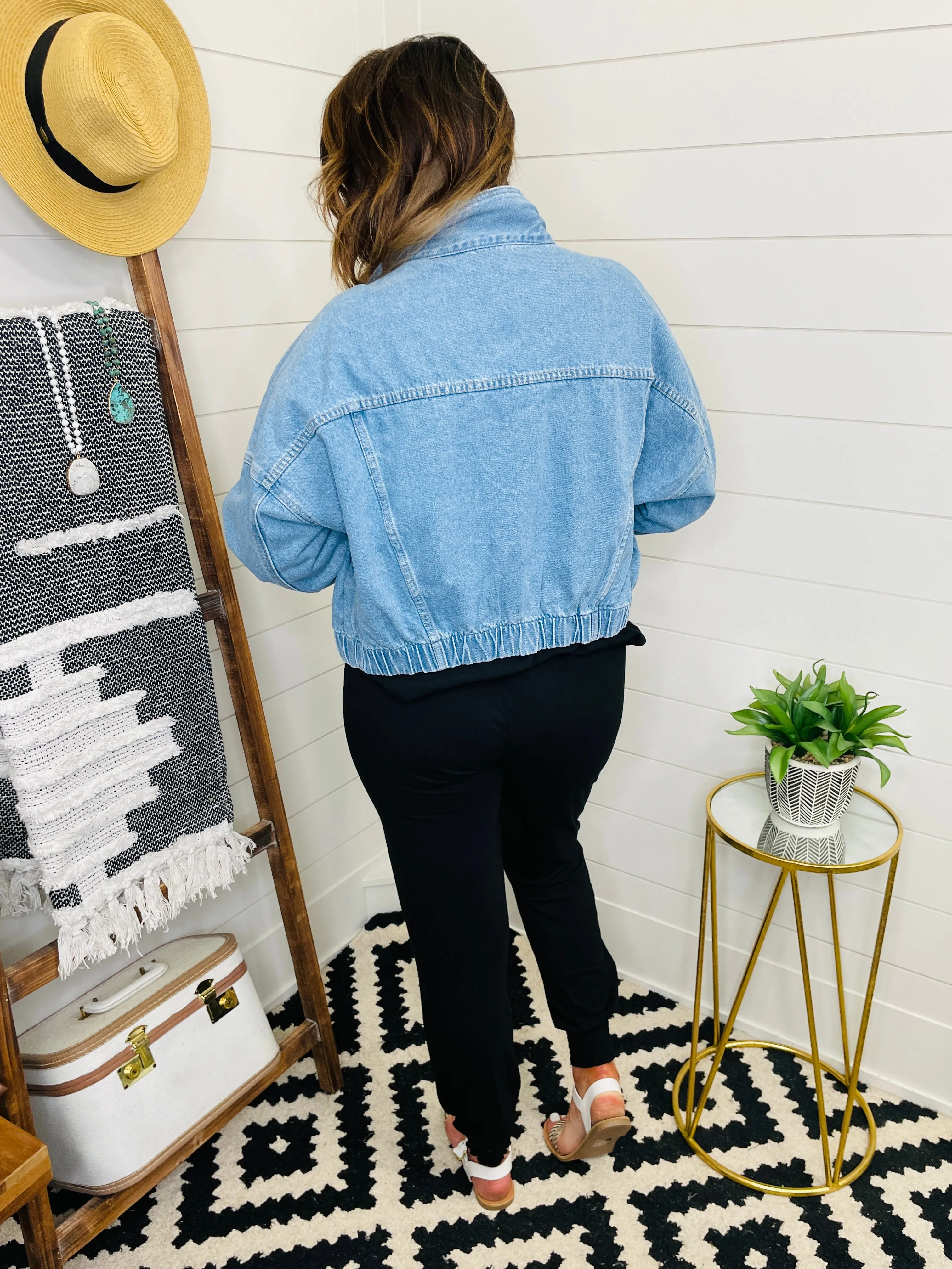 Final Few!! Cropped Denim Boyfriend Jacket