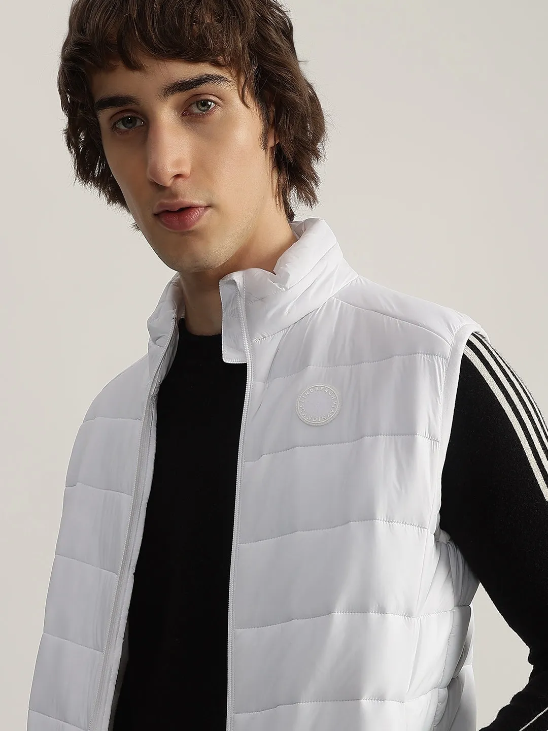 Lindbergh Men White Solid Stand Collar Sleeveless Puffer Jacket