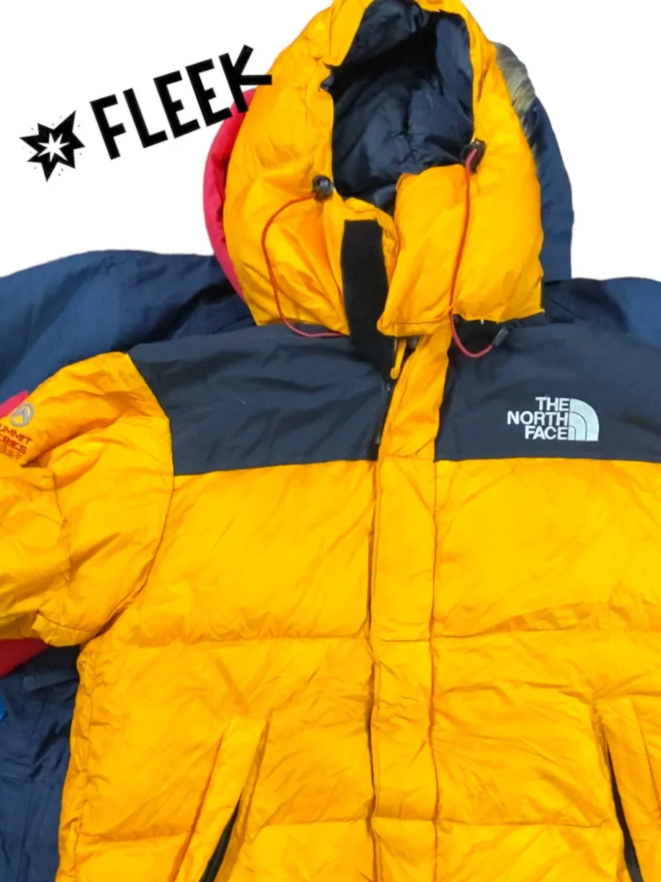 North Face Puffer Jackets - 10 Pieces