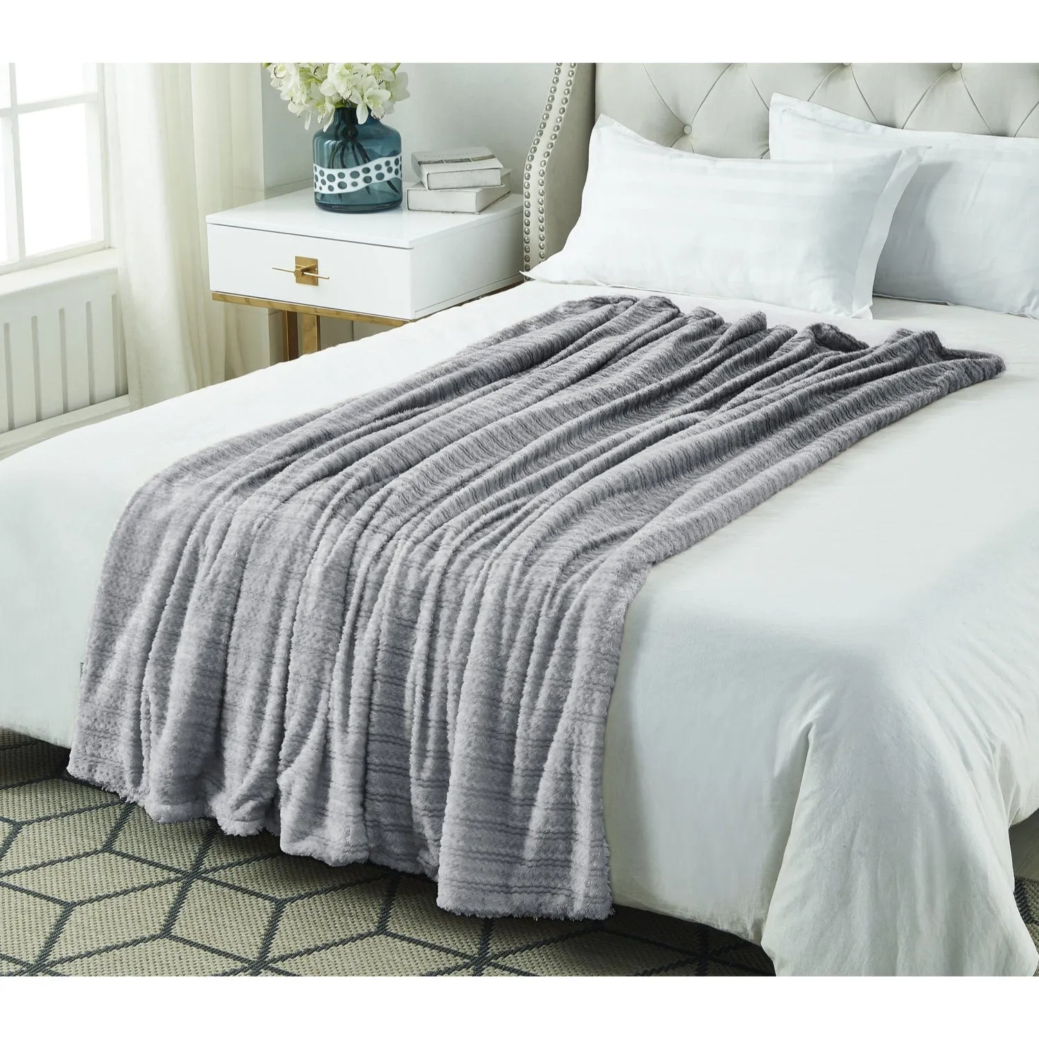 Ombre Flannel Reversible Jacquard Throw