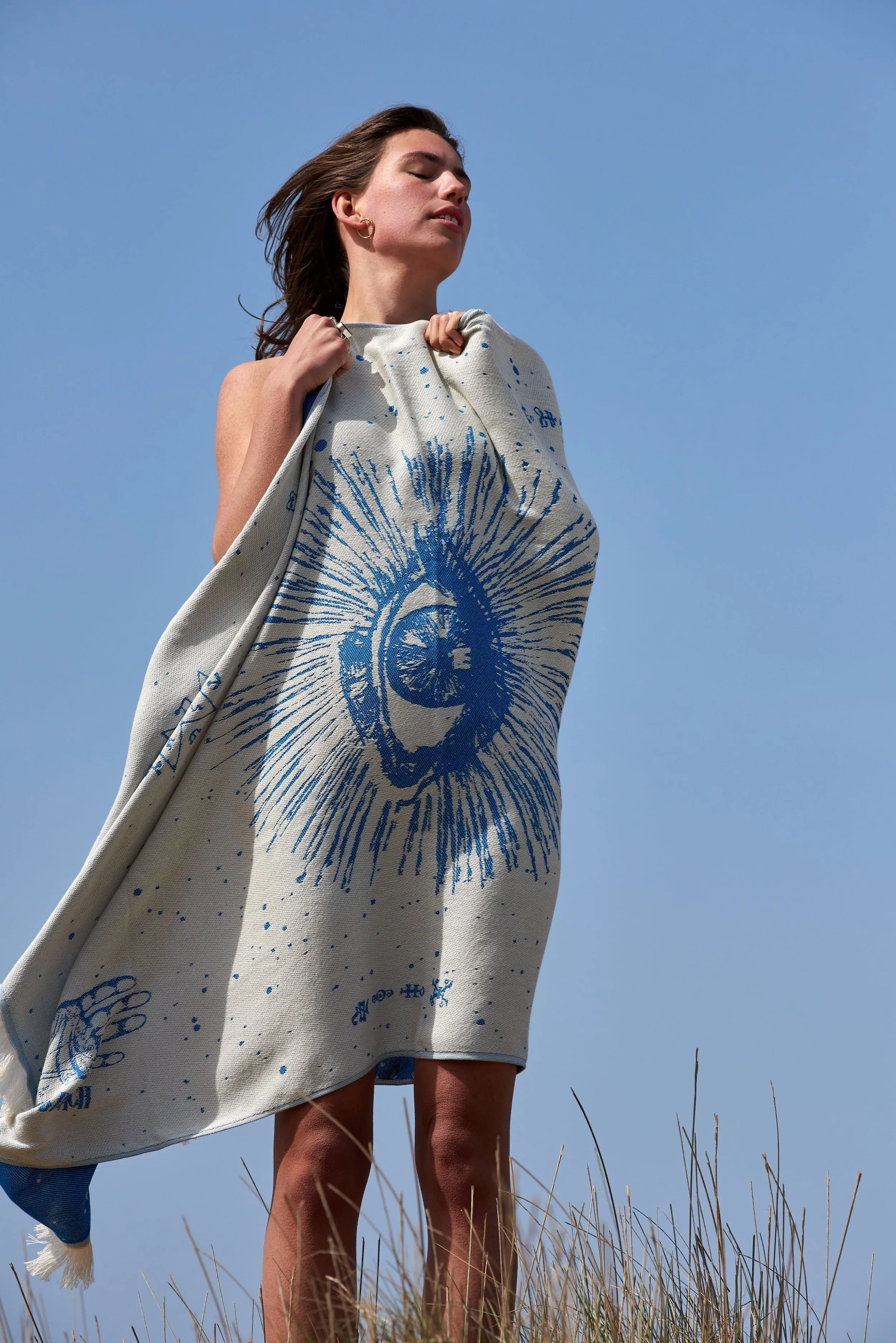 The Cosmos Eye Bright Blue | Feather Beach Towel