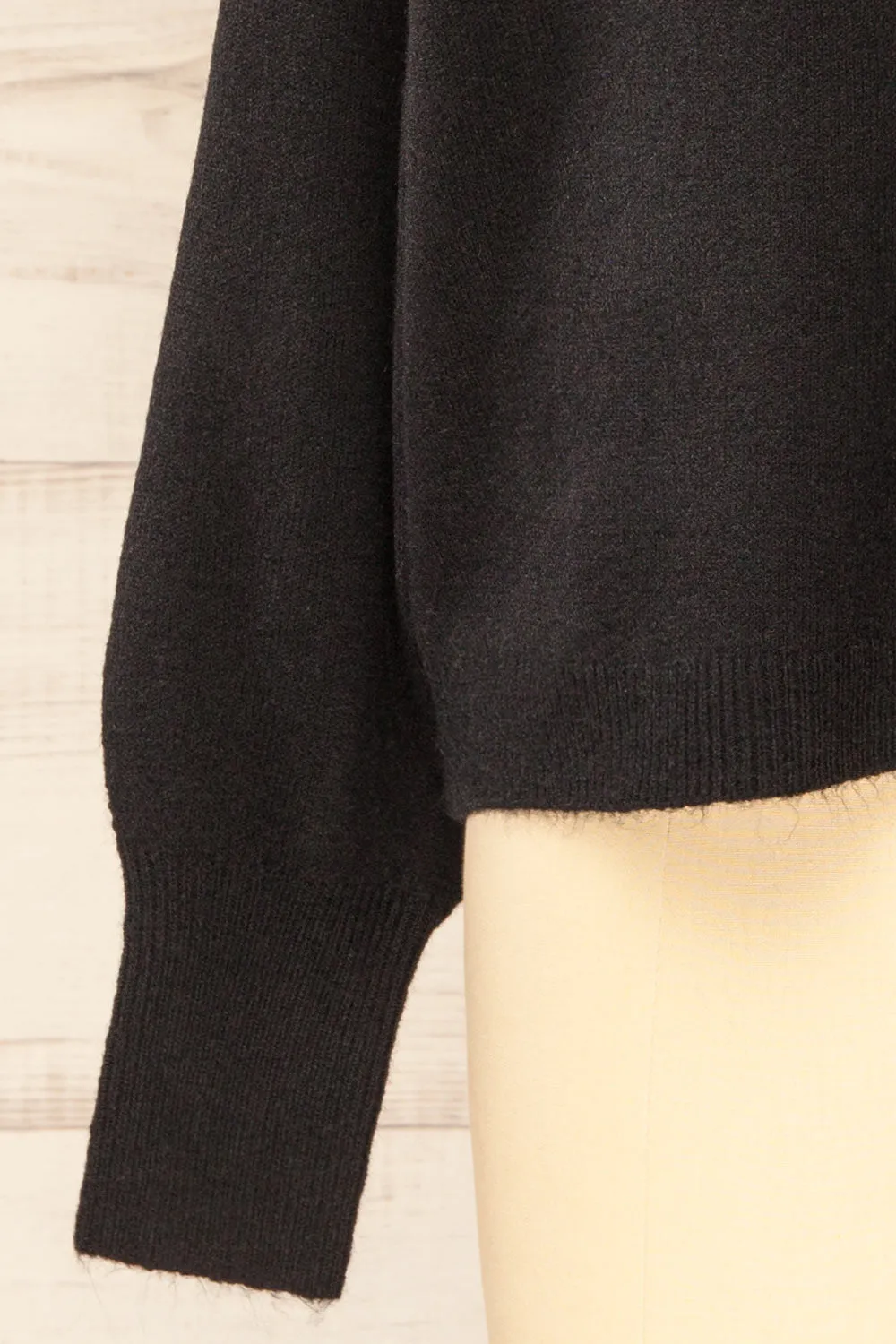 Tottenham Black | V-Neck Knit Sweater